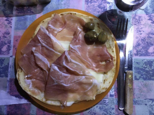 Piadina sfogliata alla marchigiana